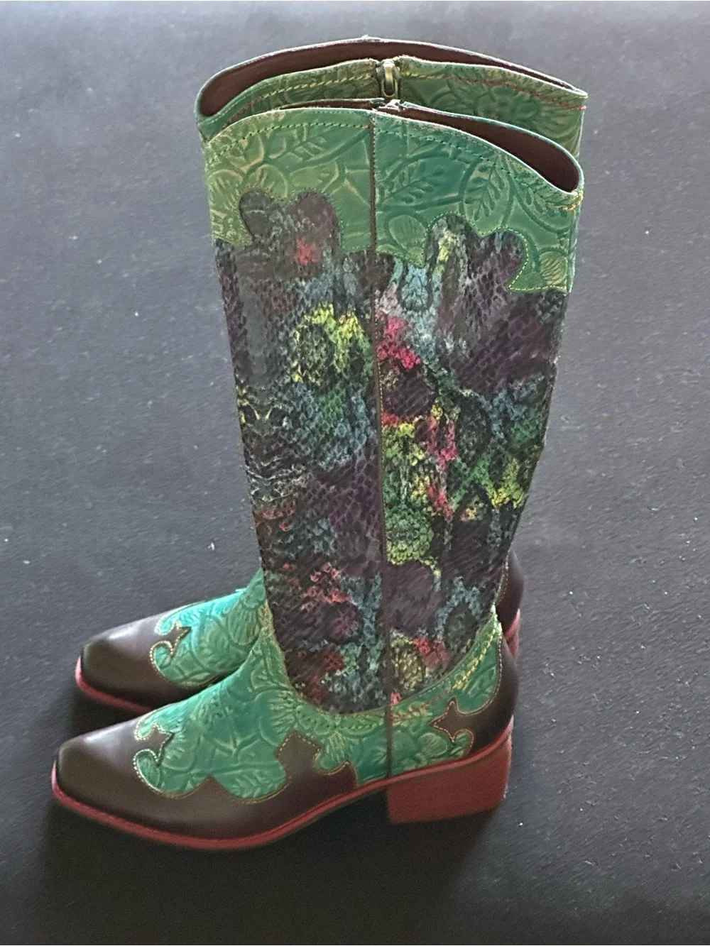 Brand New! L’Artiste Tortoise Western Cowboy Vintage Boots floral interior